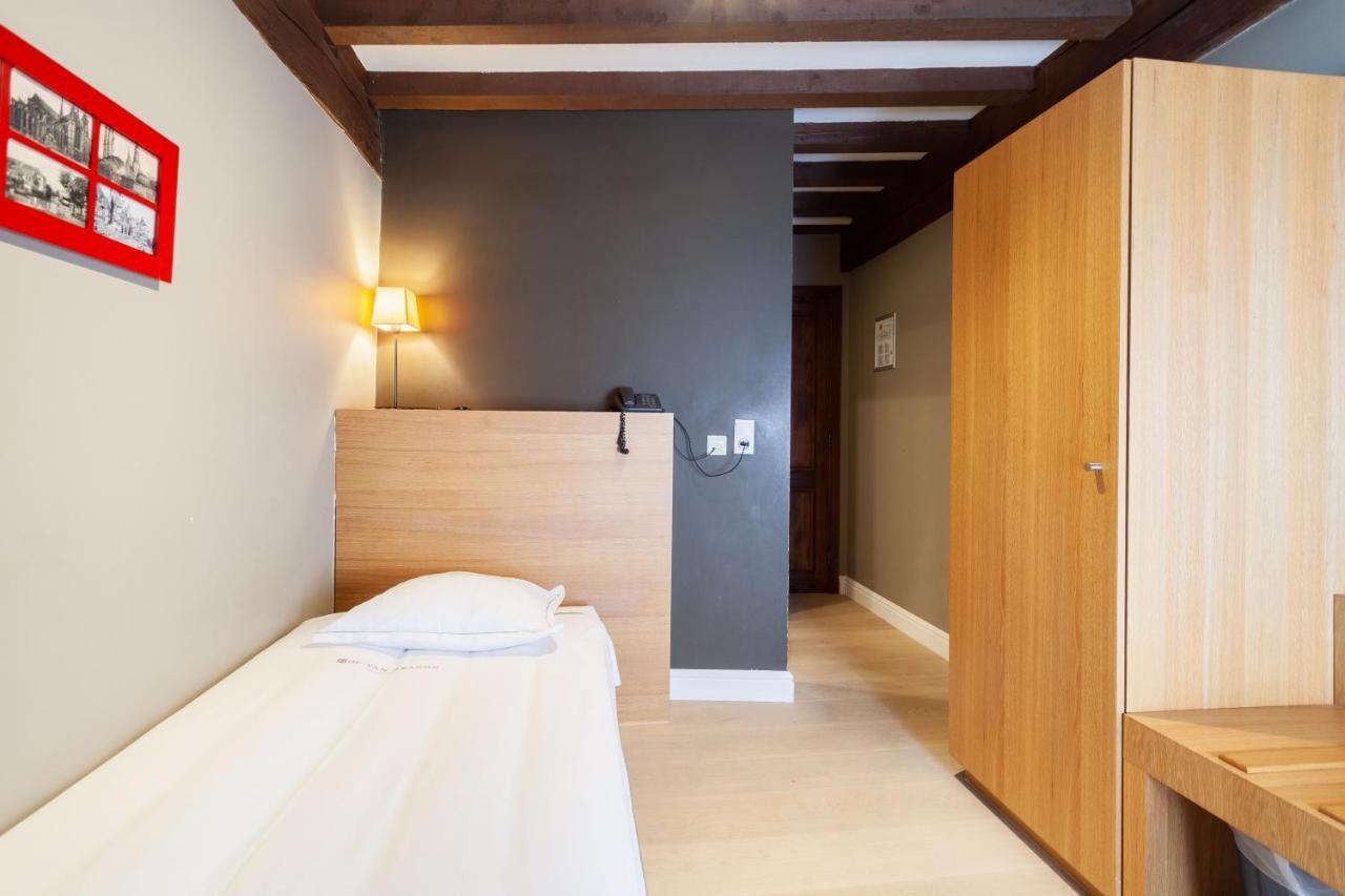 ליר Hotel Hof Van Aragon מראה חיצוני תמונה